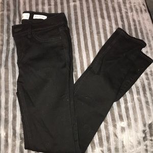 black hollister jeans